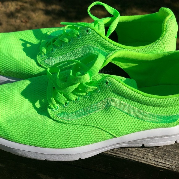 vans ultracush green